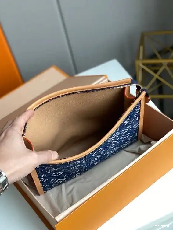 TOILETRY 1854 26 POUCH VUITTON SINCE LOUIS 0612